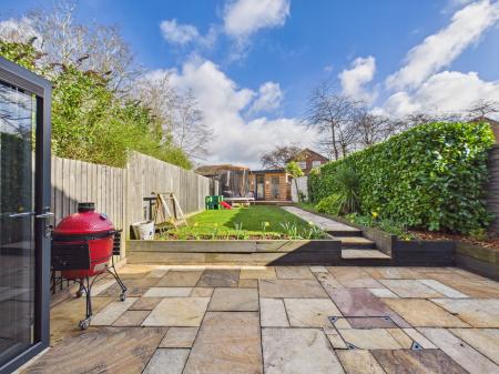 2 bedroom Semi-detached house for sale in Farringdon Way, Tadley, RG26