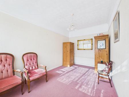 5 bedroom Detached house for sale in Pound Green, Baughurst, RG26