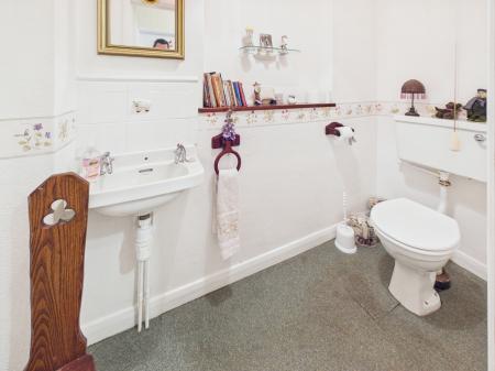 5 bedroom Detached house for sale in Pound Green, Baughurst, RG26