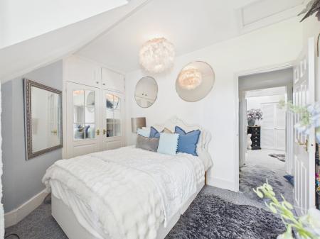 1 bedroom Flat for sale in Bucklebury Place, Bucklebury, RG7