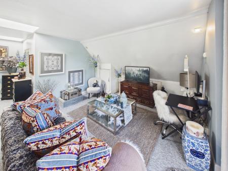 1 bedroom Flat for sale in Bucklebury Place, Bucklebury, RG7