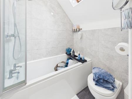 1 bedroom Flat for sale in Bucklebury Place, Bucklebury, RG7