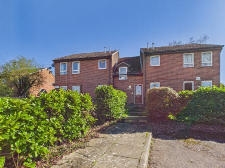 Mortimer Gardens, Tadley, RG26