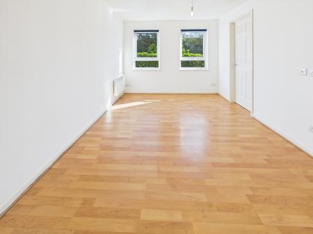 1 bedroom Studio flat to let in Mortimer Gardens, Tadley, RG26