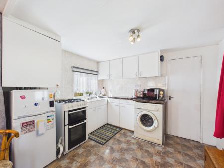 2 bedroom Park home for sale in Meadow Park, Sherfield-On-Loddon, RG27
