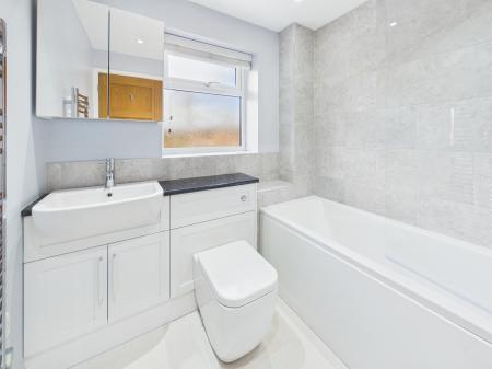 3 bedroom End of terrace house to let in Whitedown Road, Tadley, RG26