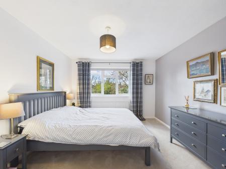 5 bedroom Detached house for sale in Bramley Green Road, Bramley, RG26