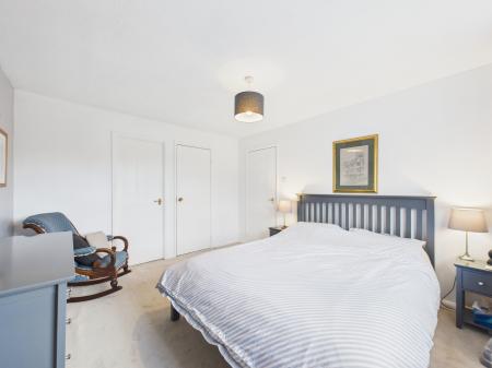 5 bedroom Detached house for sale in Bramley Green Road, Bramley, RG26