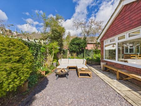 5 bedroom Detached house for sale in Bramley Green Road, Bramley, RG26