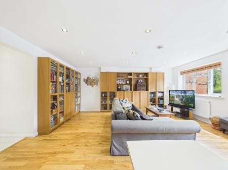 5 bedroom Detached house for sale in Bramley Green Road, Bramley, RG26