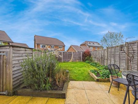 2 bedroom Semi-detached house for sale in Centenary Fields, Bramley, RG26