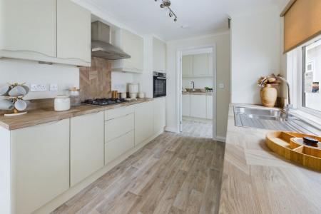 2 bedroom Park home for sale in Elm Grove Park, Thatcham, RG18