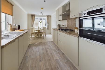1 bedroom Park home for sale in Elm Grove Park, Thatcham, RG18