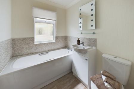 2 bedroom Park home for sale in Elm Grove Park, Thatcham, RG18