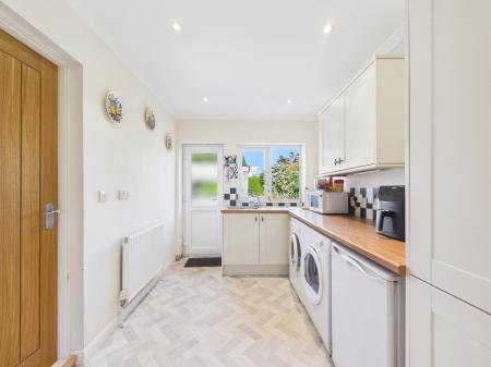 4 bedroom Detached bungalow for sale in Church Lane, Reading, RG7