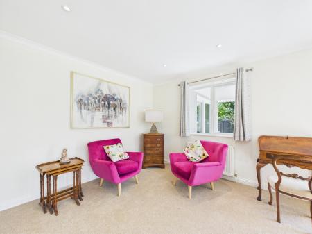 4 bedroom Detached bungalow for sale in Church Lane, Reading, RG7
