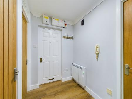 2 bedroom Ground floor flat to let in Christy Court, Tadley, RG26