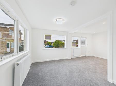 2 bedroom Park home for sale in SherfieldonLoddon, Hook, RG27