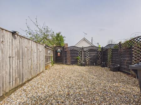 2 bedroom Bungalow for sale in West Street, Tadley, RG26