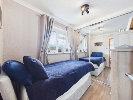 2 bedroom Bungalow for sale in West Street, Tadley, RG26