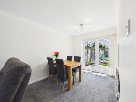 3 bedroom Semi-detached house for sale in Longbridge Road, Bramley, RG26