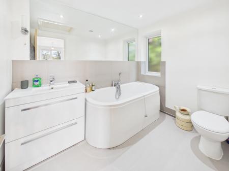 5 bedroom Semi-detached house for sale in West Heath Road, Baughurst, RG26