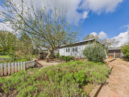 5 bedroom Semi-detached house for sale in West Heath Road, Baughurst, RG26