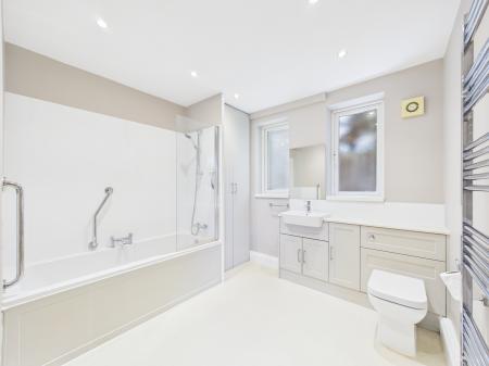 5 bedroom Semi-detached house for sale in West Heath Road, Baughurst, RG26