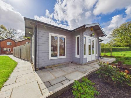 5 bedroom Semi-detached house for sale in West Heath Road, Baughurst, RG26