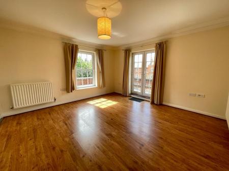 2 bedroom Flat to let in Compton Way, Sherfield-On-Loddon, RG27