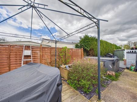 2 bedroom Park home for sale in Holly Close, Crookham Common, RG19