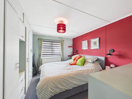 2 bedroom Park home for sale in Holly Close, Crookham Common, RG19