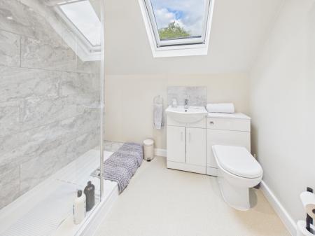 4 bedroom Detached house for sale in Browning Hill Green, Baughurst, RG26