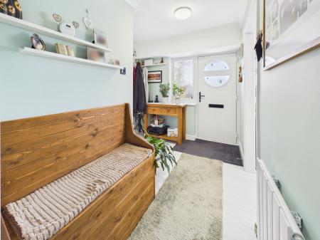 2 bedroom Semi-detached house for sale in Corner House West Street, Tadley, RG26