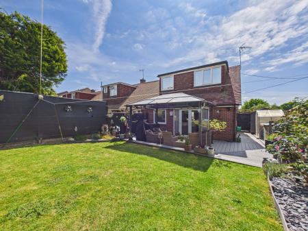 2 bedroom Semi-detached house for sale in Corner House West Street, Tadley, RG26
