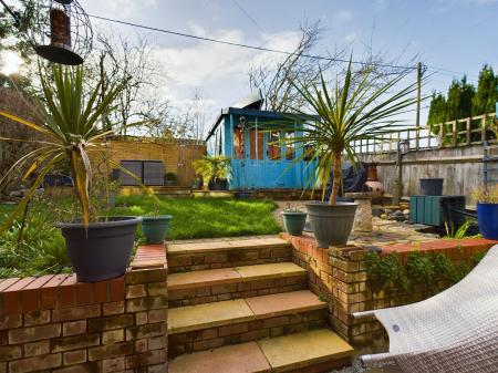 4 bedroom Terraced House for sale in Stanfield, Tadley, RG26