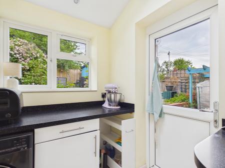4 bedroom Terraced House for sale in Stanfield, Tadley, RG26