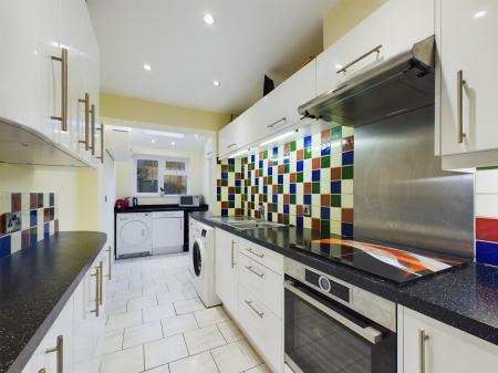 4 bedroom Terraced House for sale in Stanfield, Tadley, RG26