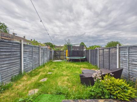 3 bedroom Terraced House for sale in Stephens Road, Tadley, RG26
