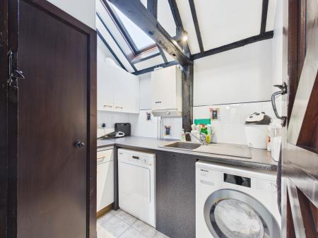 5 bedroom Barn Conversion for sale in Drury Lane, Mortimer Common, RG7