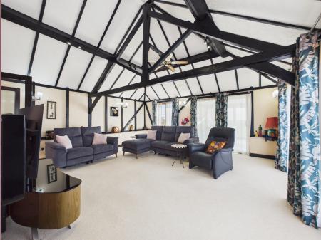5 bedroom Barn Conversion for sale in Drury Lane, Mortimer Common, RG7