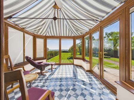 5 bedroom Barn Conversion for sale in Drury Lane, Mortimer Common, RG7