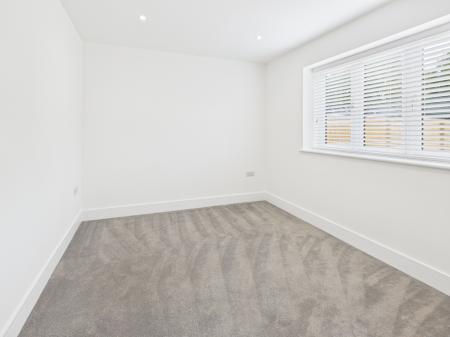 4 bedroom Detached house to let in Aldermaston Road, Pamber Green, Tadley, RG26