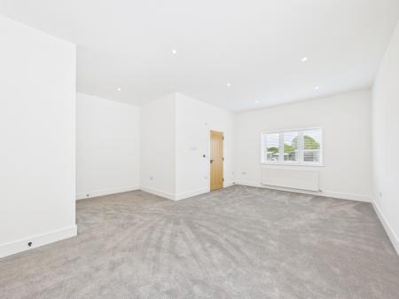 4 bedroom Detached house to let in Aldermaston Road. Pamber Green, Tadley, RG26