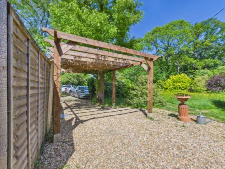 4 bedroom Detached house for sale in Farnham Road, Hook, RG29