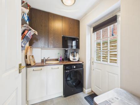 4 bedroom Detached house for sale in Wallis Drive, Bramley, RG26