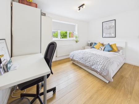 4 bedroom Detached house for sale in Wallis Drive, Bramley, RG26