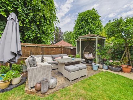 4 bedroom Detached house for sale in Wallis Drive, Bramley, RG26
