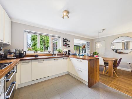 4 bedroom Detached house for sale in Wallis Drive, Bramley, RG26