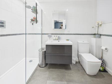 4 bedroom Detached house for sale in Wallis Drive, Bramley, RG26